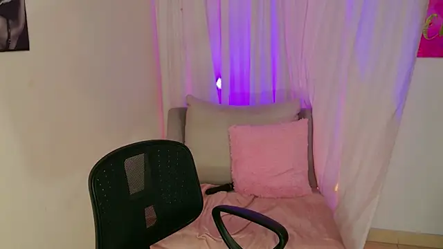 MaraVelvett webcam
