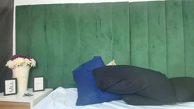 Anny_Daren webcam