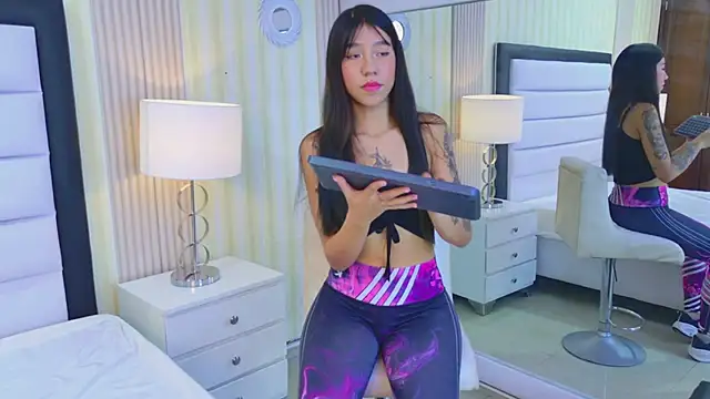 VioletSweetts webcam