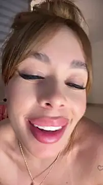 Holli_woul webcam