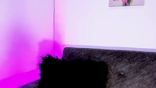 SagiraBelle webcam