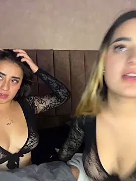Antonella_Julieta webcam
