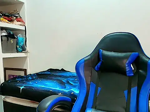 Karol_naughty webcam