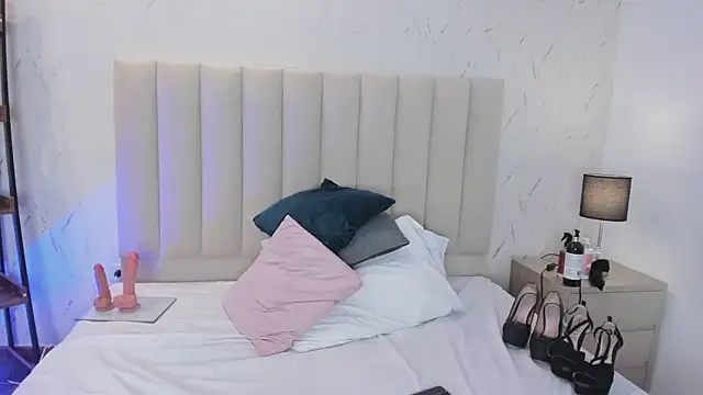 ViolettaRousee fisting fetish private chat