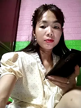 AmyLinee01 strapon cam girl