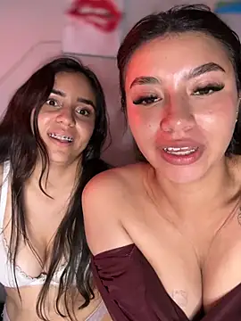 CocoaGigiMuse's room