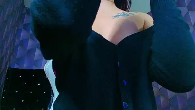 LiaHarryis live toy cam preview