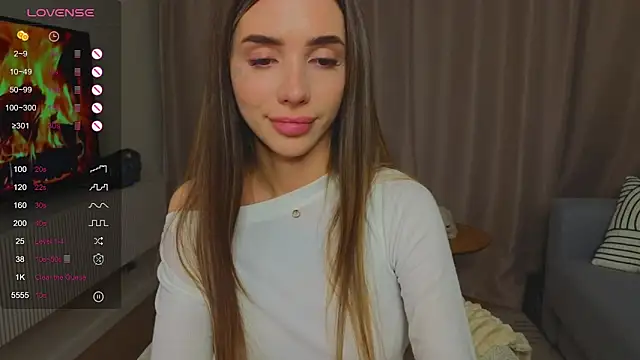 shuggybaby cleavage tease cam