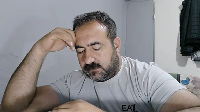 -dark-look- webcam