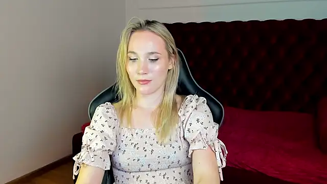 elaravoltage - ElaraVoltage's free webcam - UK Sex Cams