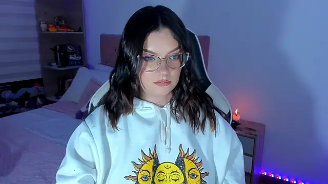 OphelianaRose33 webcam