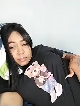 emma_purple_ webcam