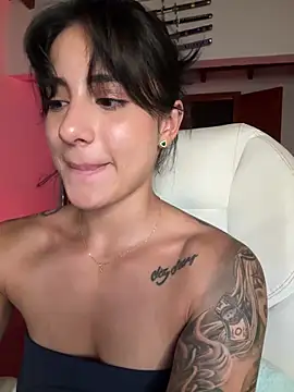 Ale_Lewis webcam