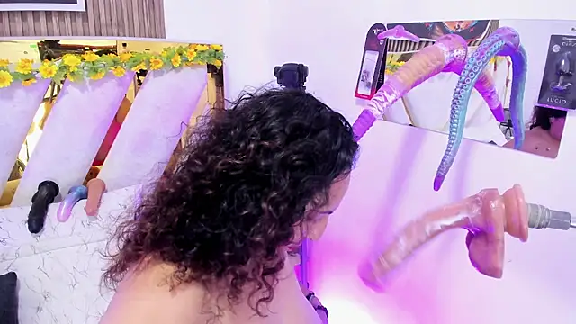 Luna_Naughty1 webcam