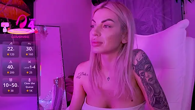 GoddessNyxLuxuria webcam