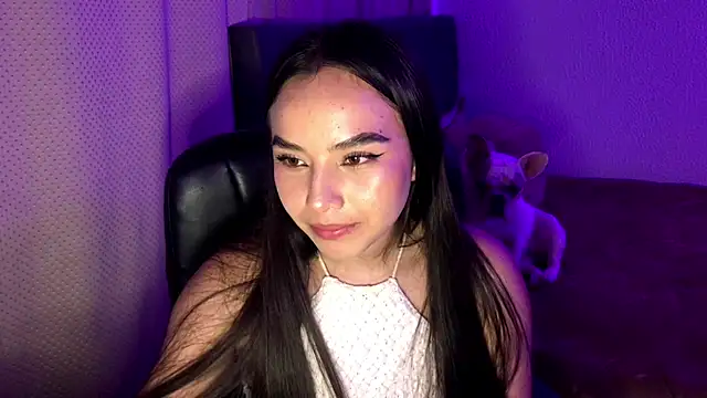 amelia_hall webcam