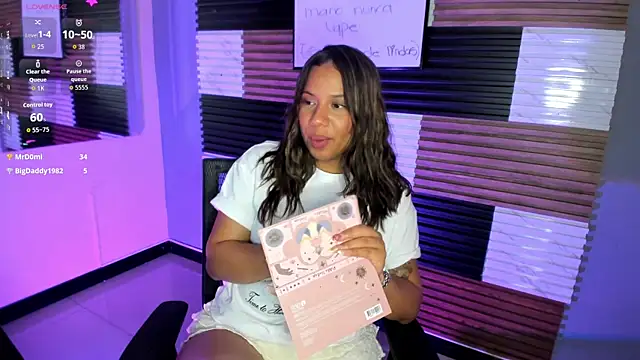 ZaraBlazze_ webcam
