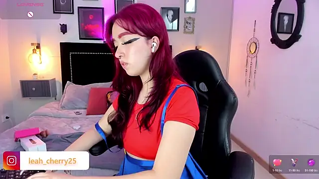 Leah_cherry webcam