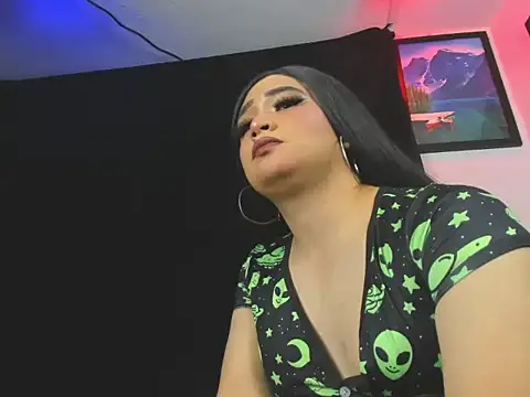 naughty_trans_dolls webcam