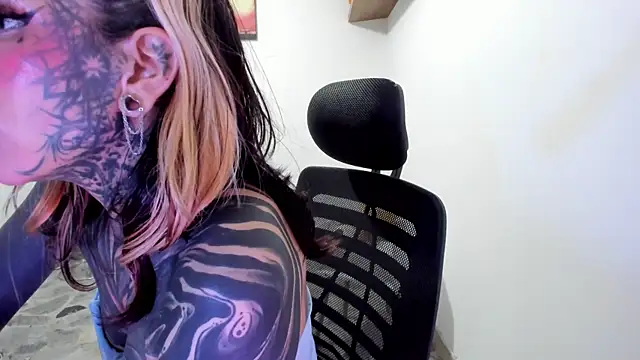 Nickidoll66-