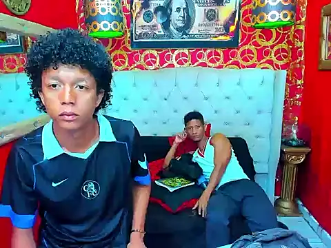 PEINBOYS live cam