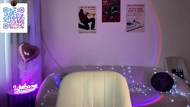 LinaMour webcam