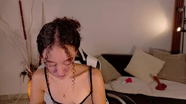 ChloeMoreti webcam