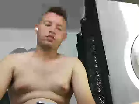 sven_fox723 webcam