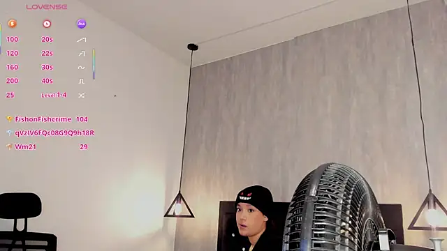 curly_babe webcam