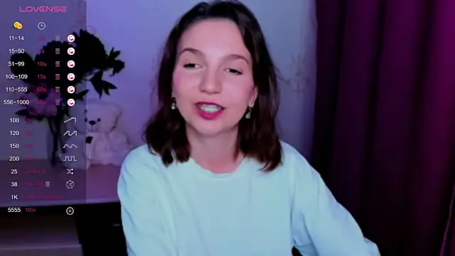 KindHazelHere_ webcam