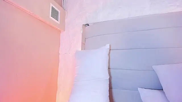 Ali_Hamilton webcam