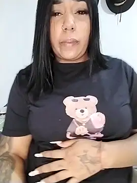 emma_purple_ webcam