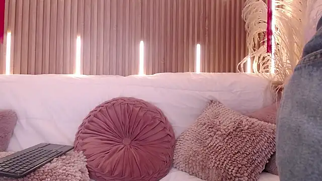 MiaGinger_ webcam