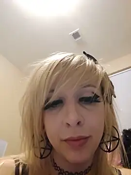 AmethystFoxx webcam