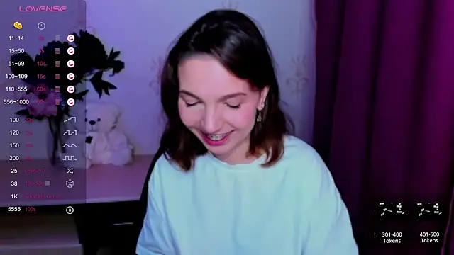 KindHazelHere_ webcam