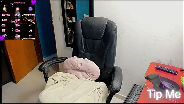 peanut_tangerine webcam