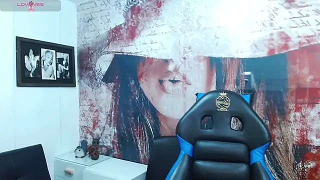gigi_gilt_ webcam