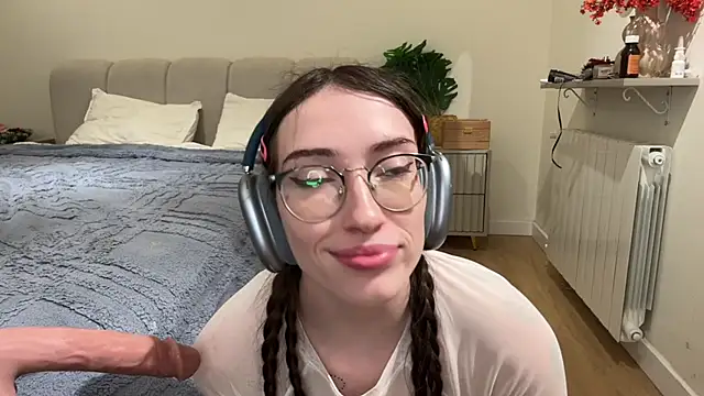 Kelly_Berry small tits teen cam
