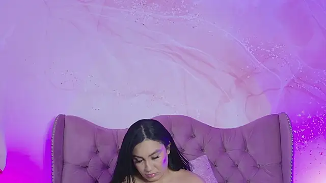 AshleyFerreer legwear cam room
