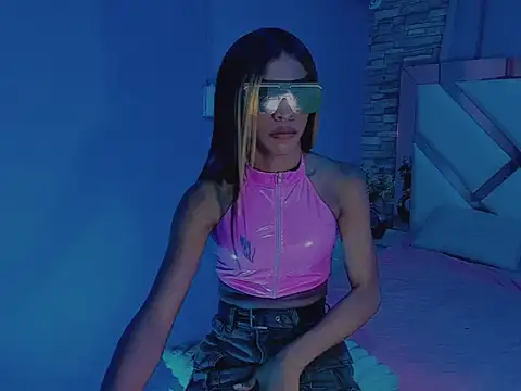Naomisaenz01 webcam