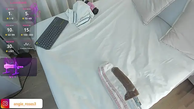 angiee_roses webcam