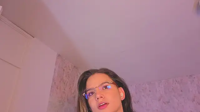 april_summer_ webcam