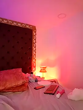 SelenaBloom webcam
