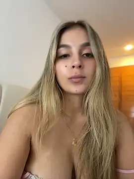 Oriana_zoeee