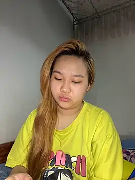 Almira6868 webcam