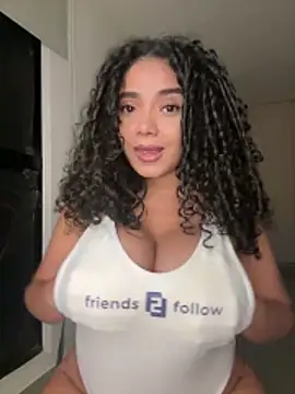 curlyierr - Curlyierr's free webcam - UK Sex Cams