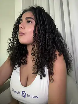 Curlyierr webcam