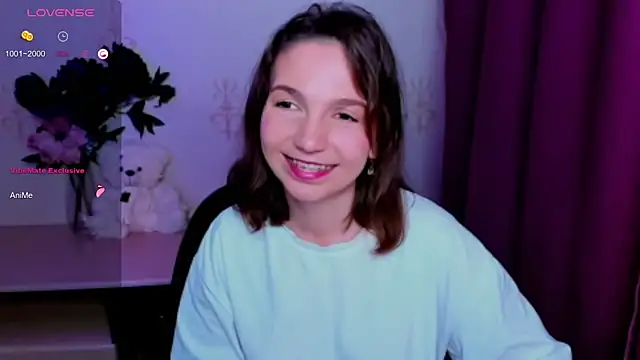 KindHazelHere_ webcam