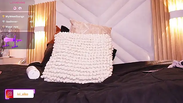 ivi_aiko - Ivi_Aiko's free webcam - UK Sex Cams