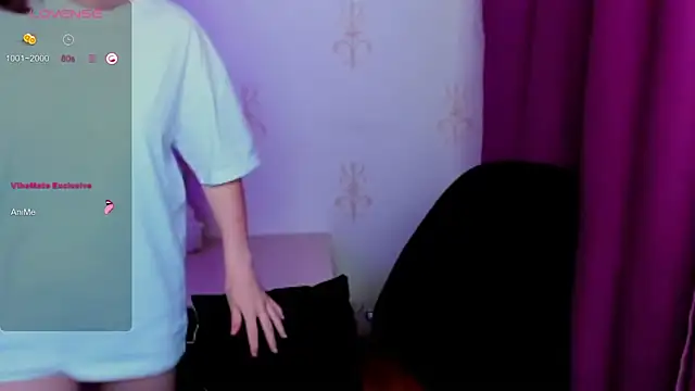 KindHazelHere_ webcam